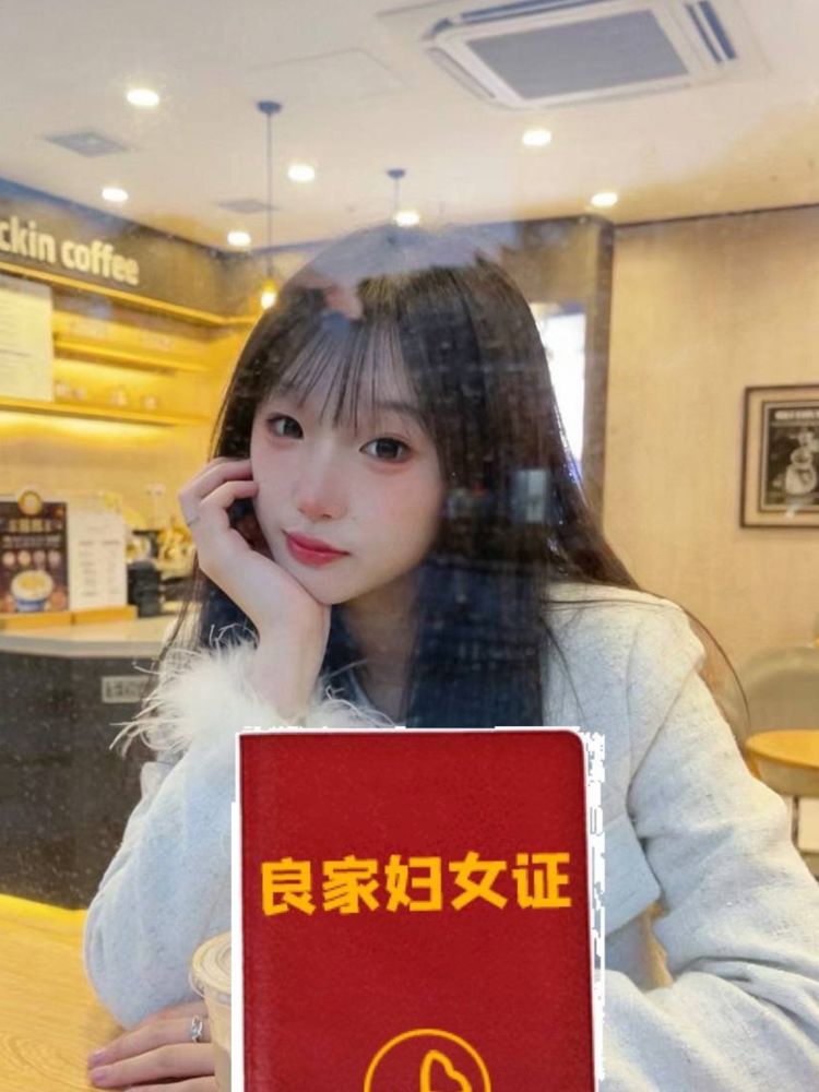 214829uiyeehntst86j888.jpg