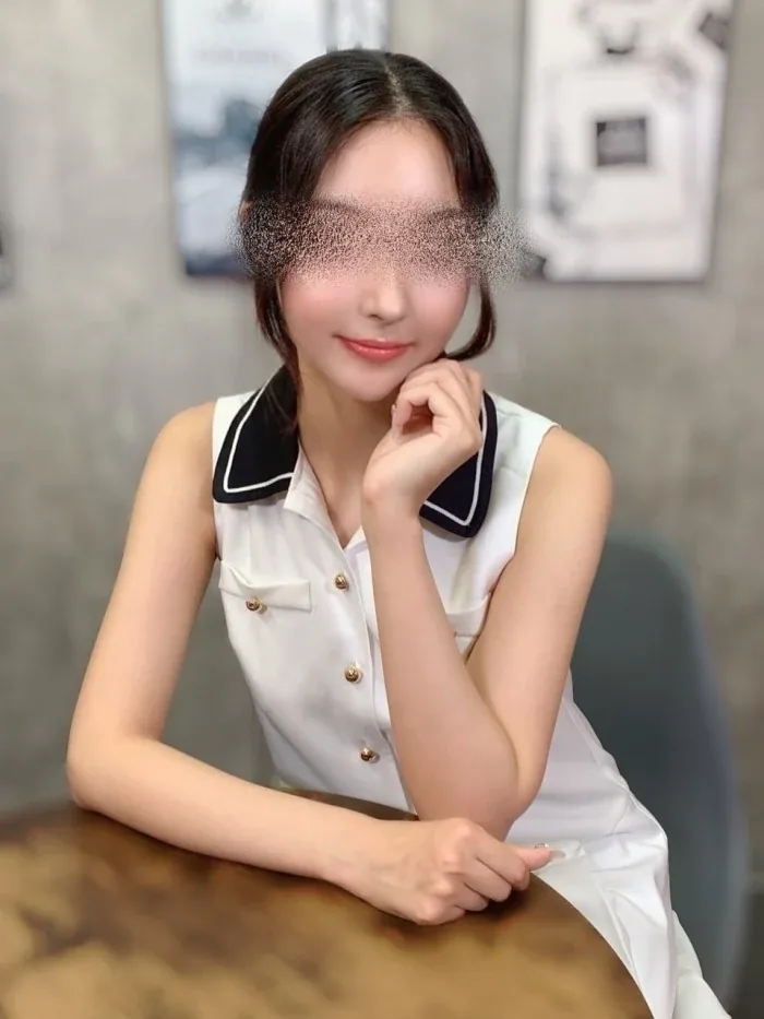 161544qvnhu4hjw4uccjjh.jpg